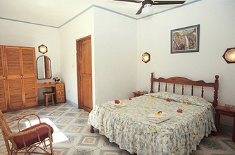 ISLANDERS GUESTHOUSE PRASLIN - Praslin